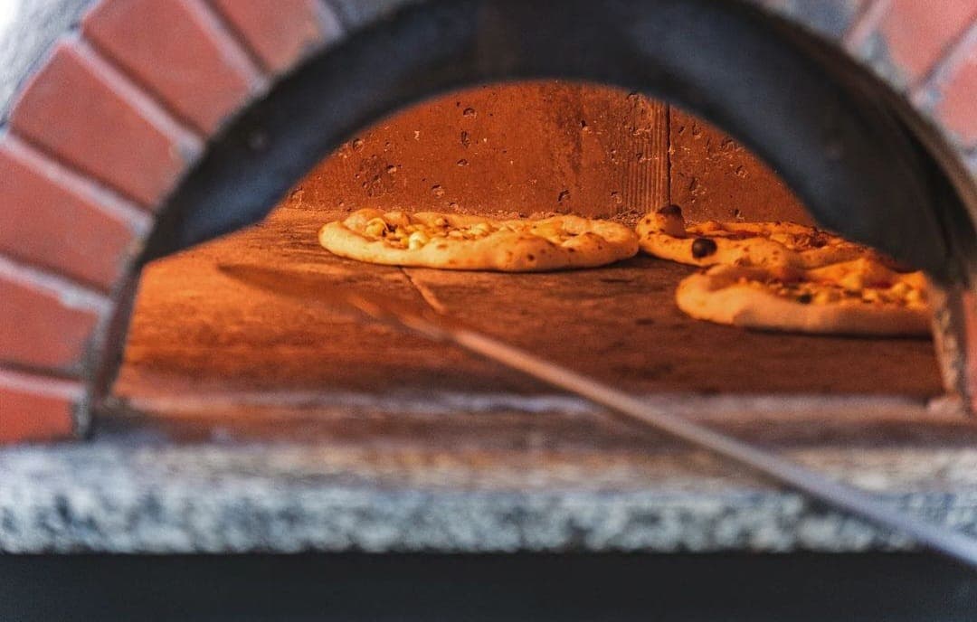 Mano a Mano pizzas y empanadillas